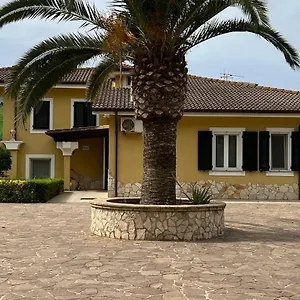 https://villa-pedrosu.hotelsalgherosardinia.com